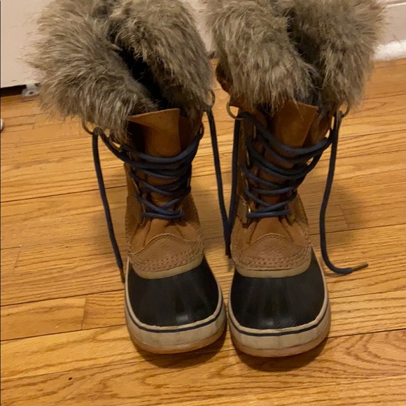 SOREL Joan of Arctic Snow Boot! - Picture 2 of 7